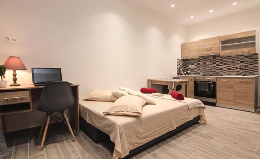 Contemporary Studios Old Port By Corfuescapes Corfu  المظهر الخارجي الصورة