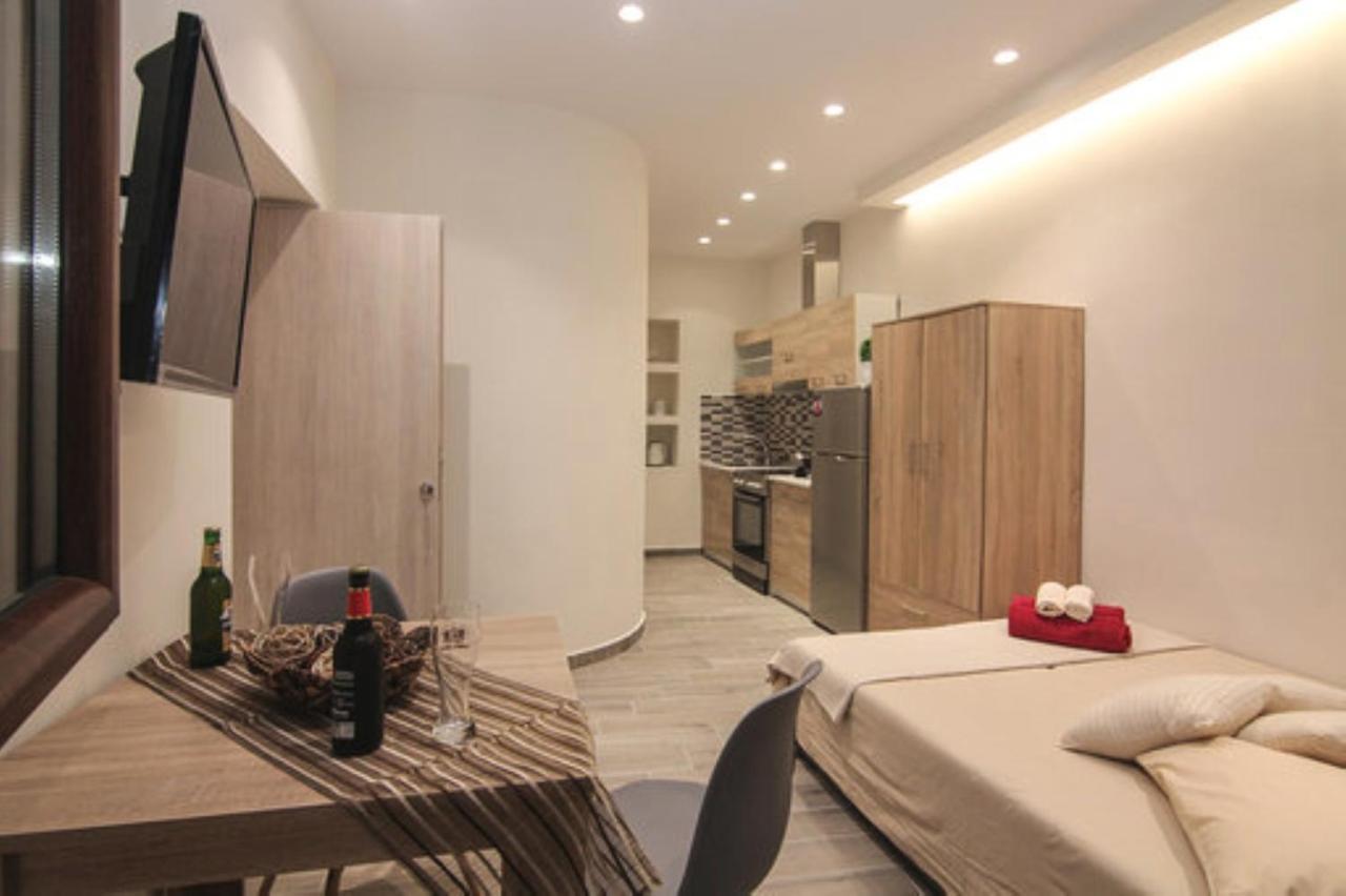 Contemporary Studios Old Port By Corfuescapes Corfu  المظهر الخارجي الصورة